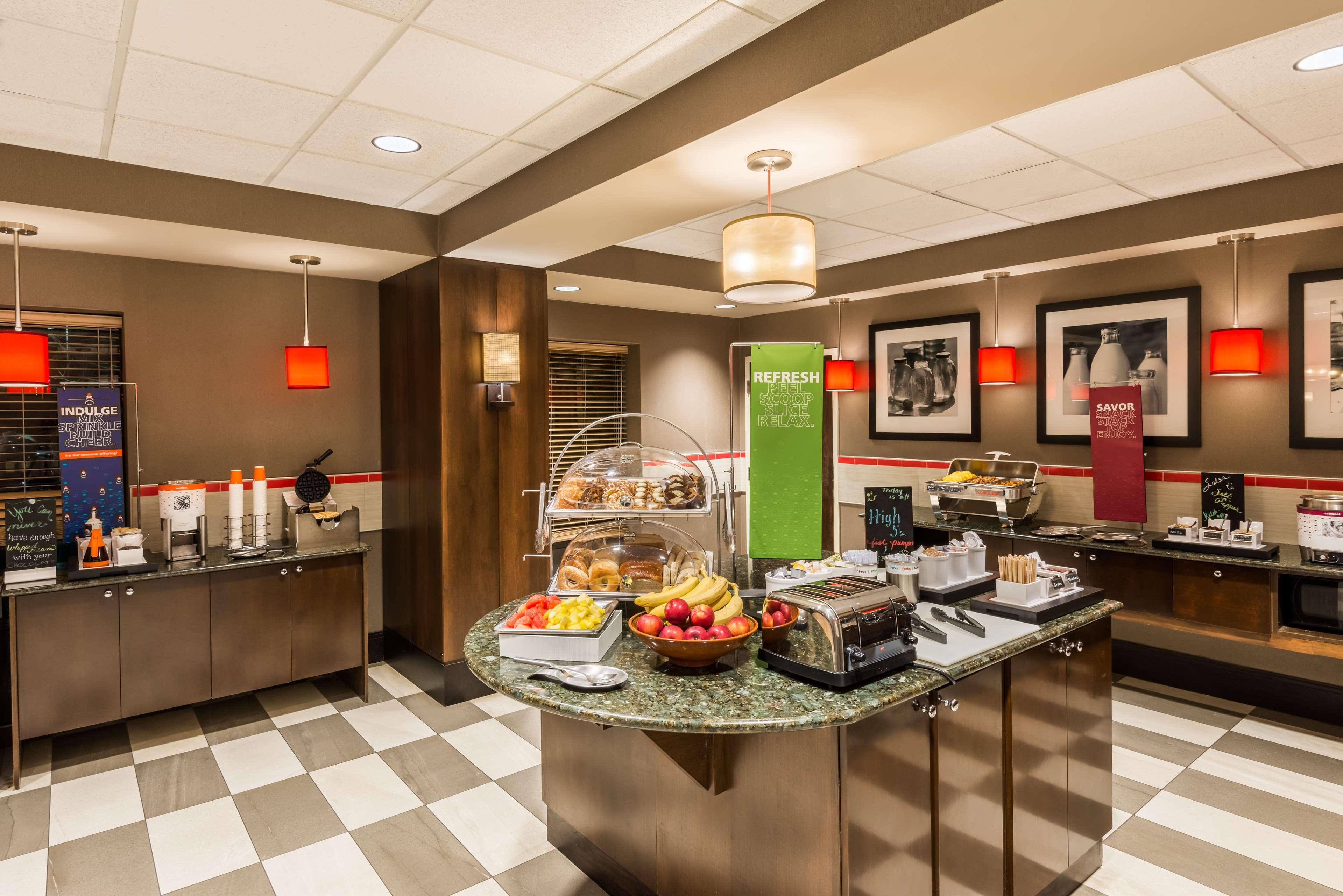 Hampton Inn & Suites Columbus Polaris Exteriör bild