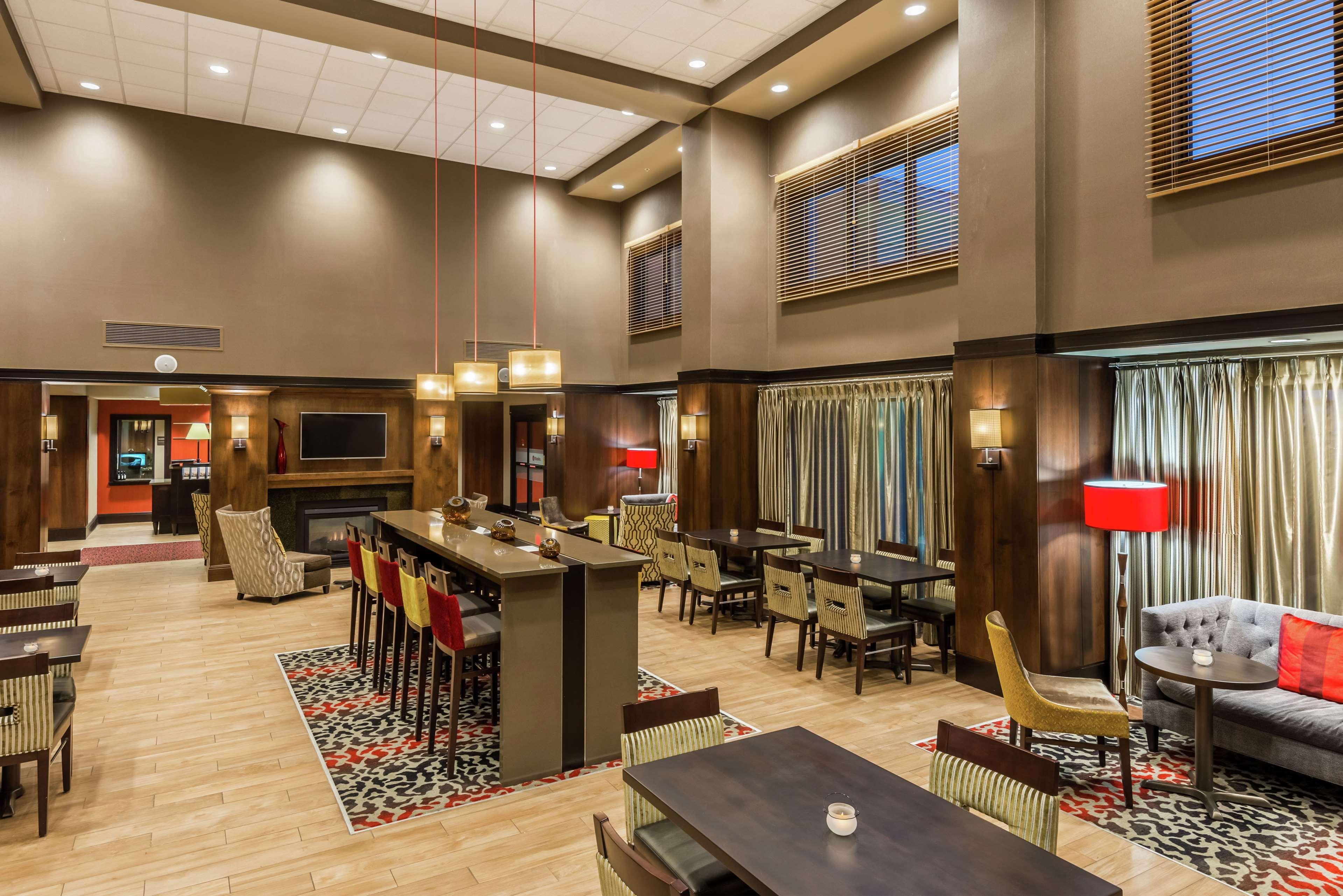 Hampton Inn & Suites Columbus Polaris Exteriör bild